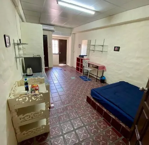 Ratanawong Place 301 Apartment *